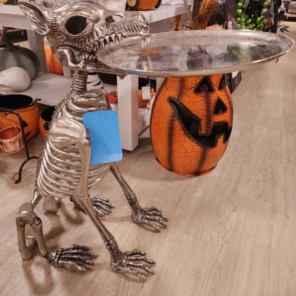 HALLOWEEN LARGE METAL SKELETON DOG SERVING TRAY 30"X30"